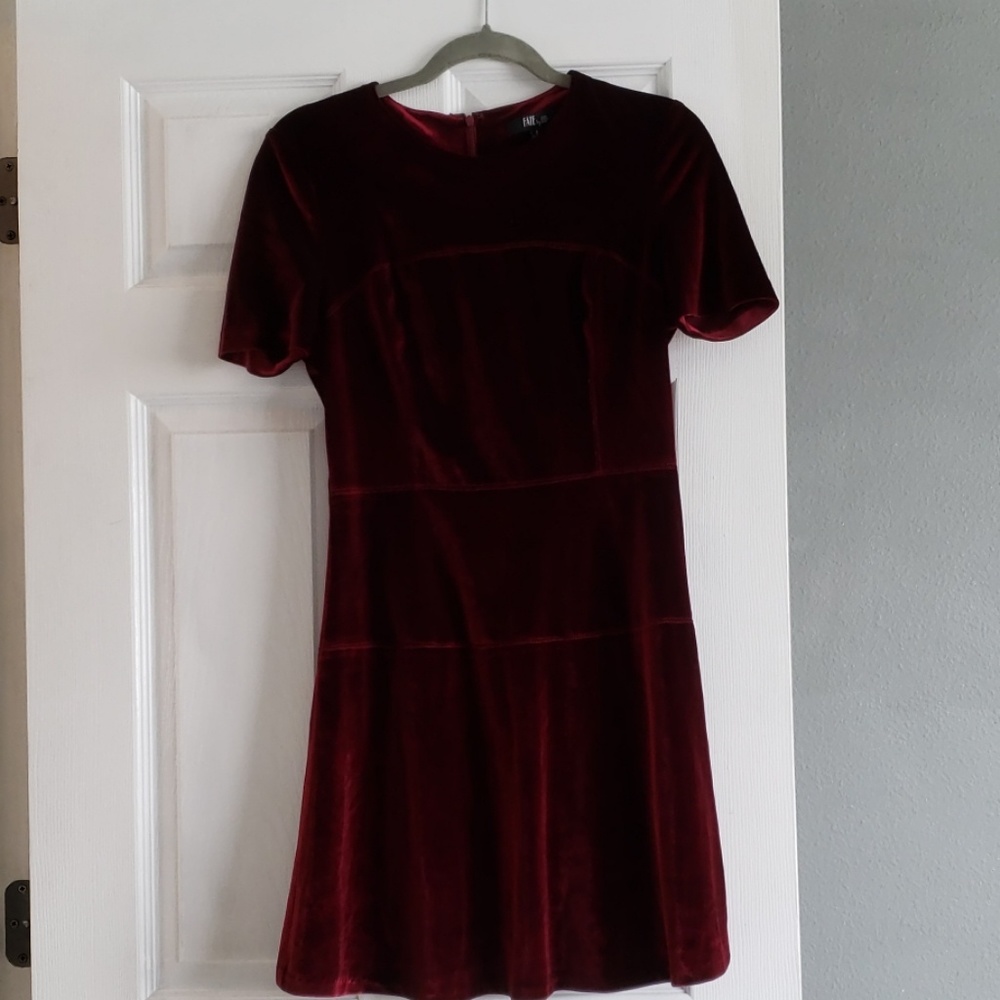 Dark red velvet's dress